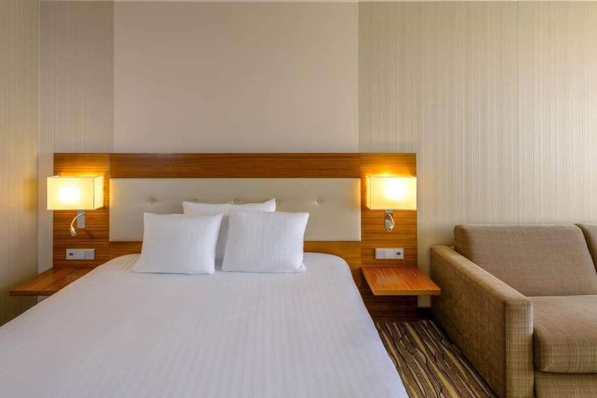 Premium Room, 1 King Bed