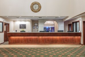 Quầy th ủ tục nhận/trả phòng