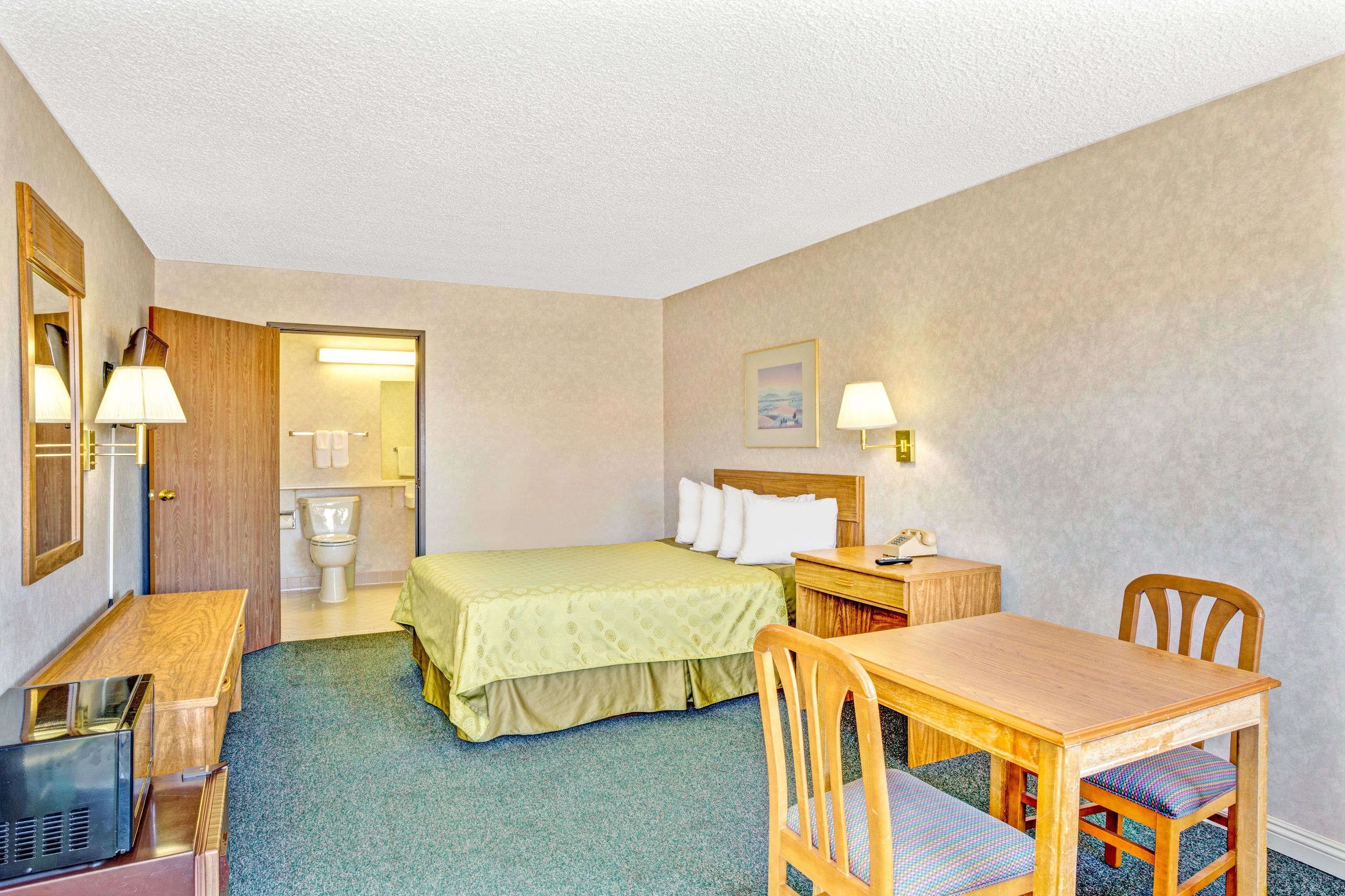 Foto - Days Inn by Wyndham Carson City