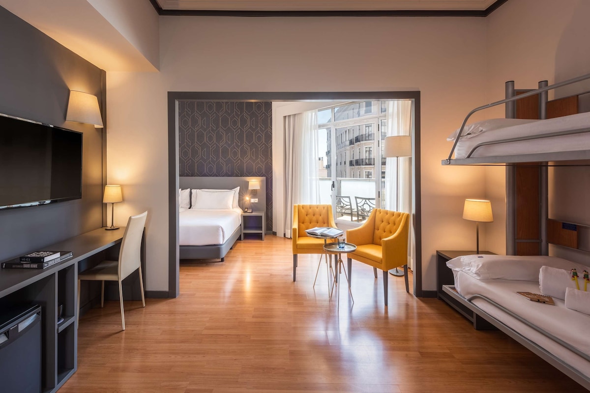 Minibar, in-room safe, desk, blackout curtains