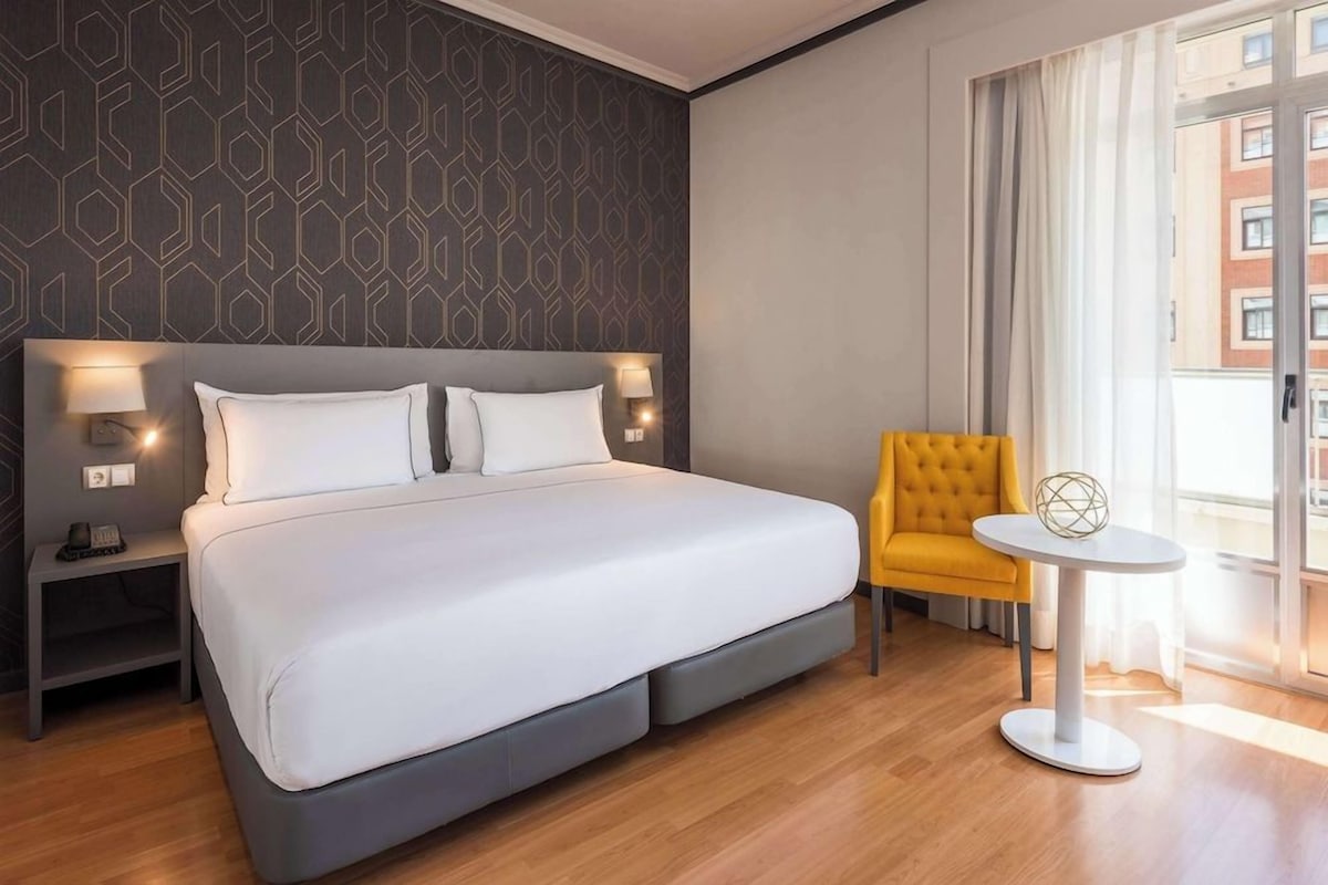 Minibar, in-room safe, desk, blackout curtains