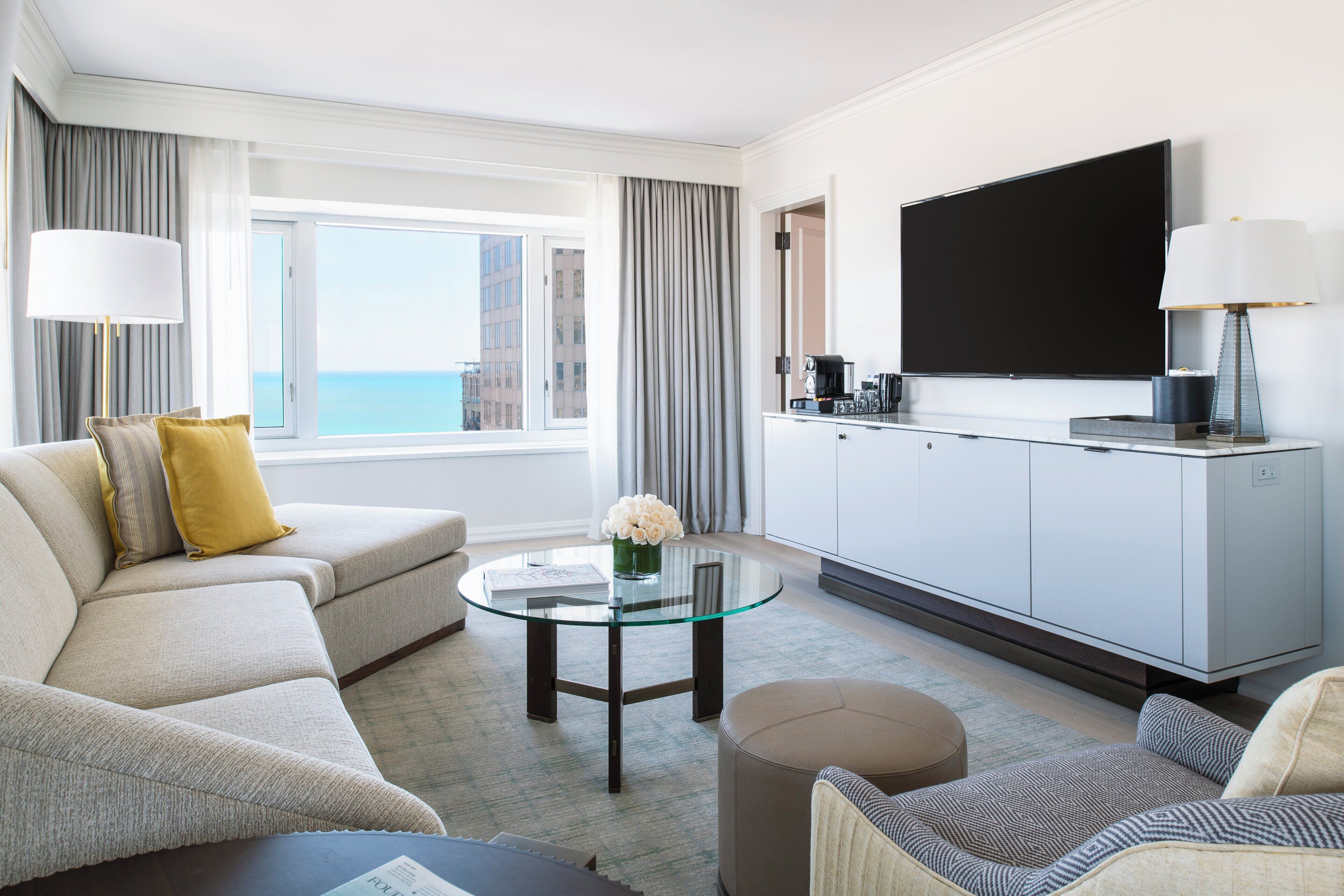 1 bedroom, premium bedding, minibar, in-room safe