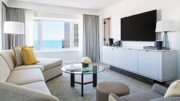 1 bedroom, premium bedding, minibar, in-room safe