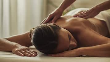 Couples treatment room(s), sauna, steam room, body treatments