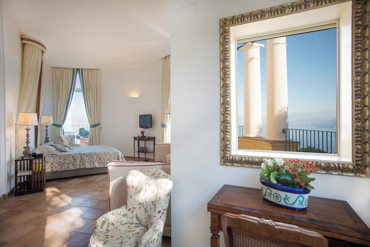 Suite (Farouk Master)