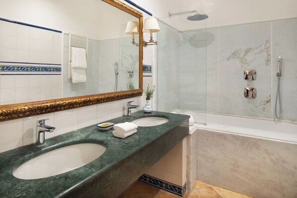 Seaview Junior Suite with Terrace