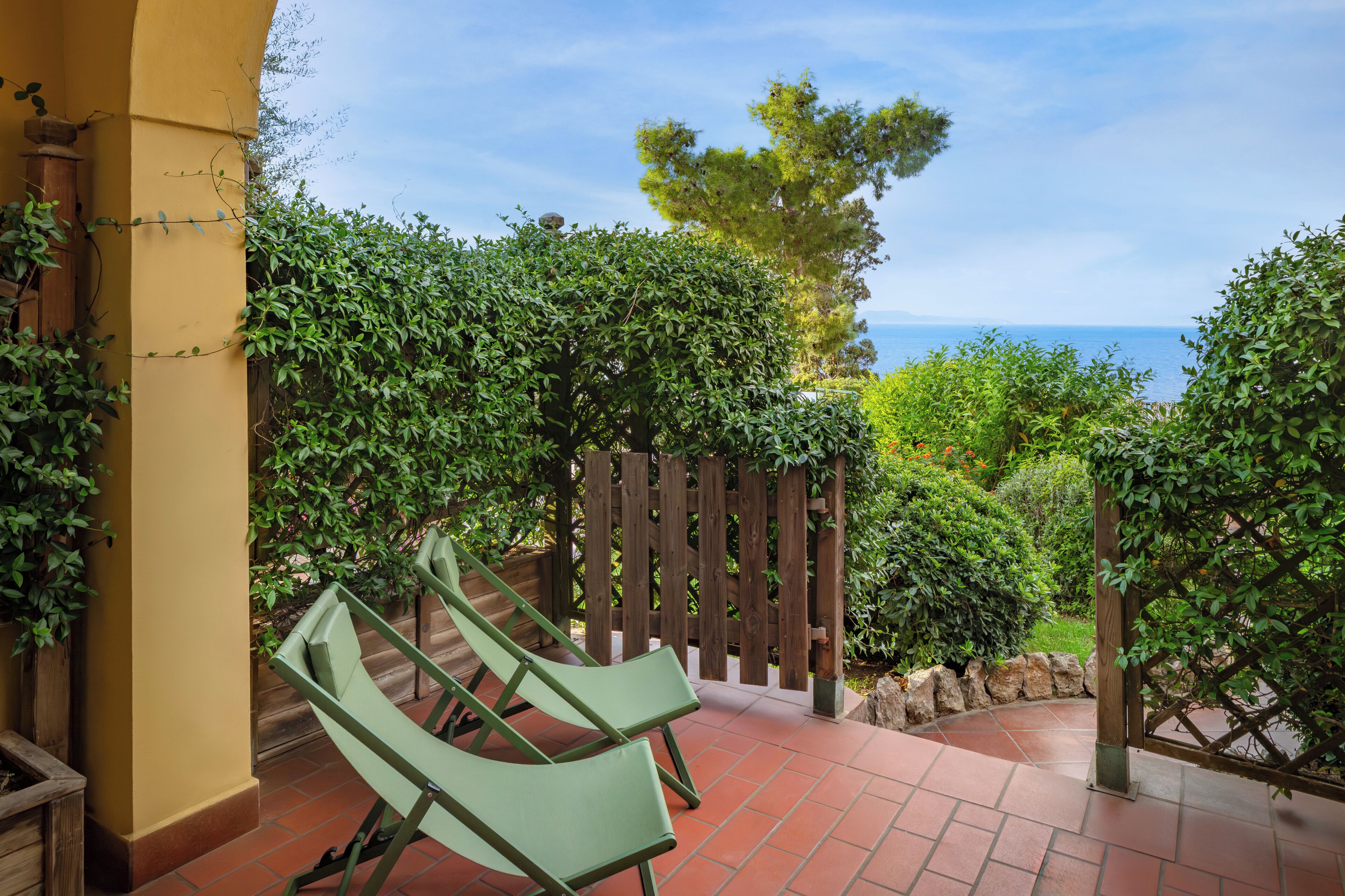 Premium bedding, down duvets, minibar, in-room safe