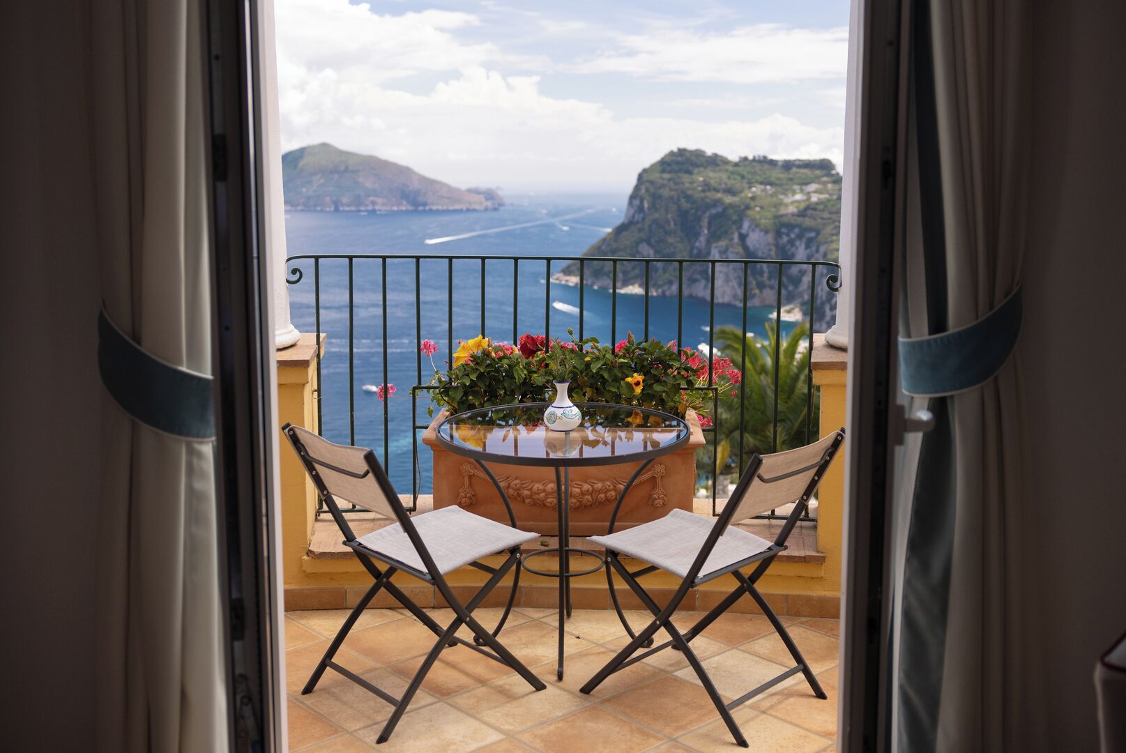 Photo - Caesar Augustus Hotel