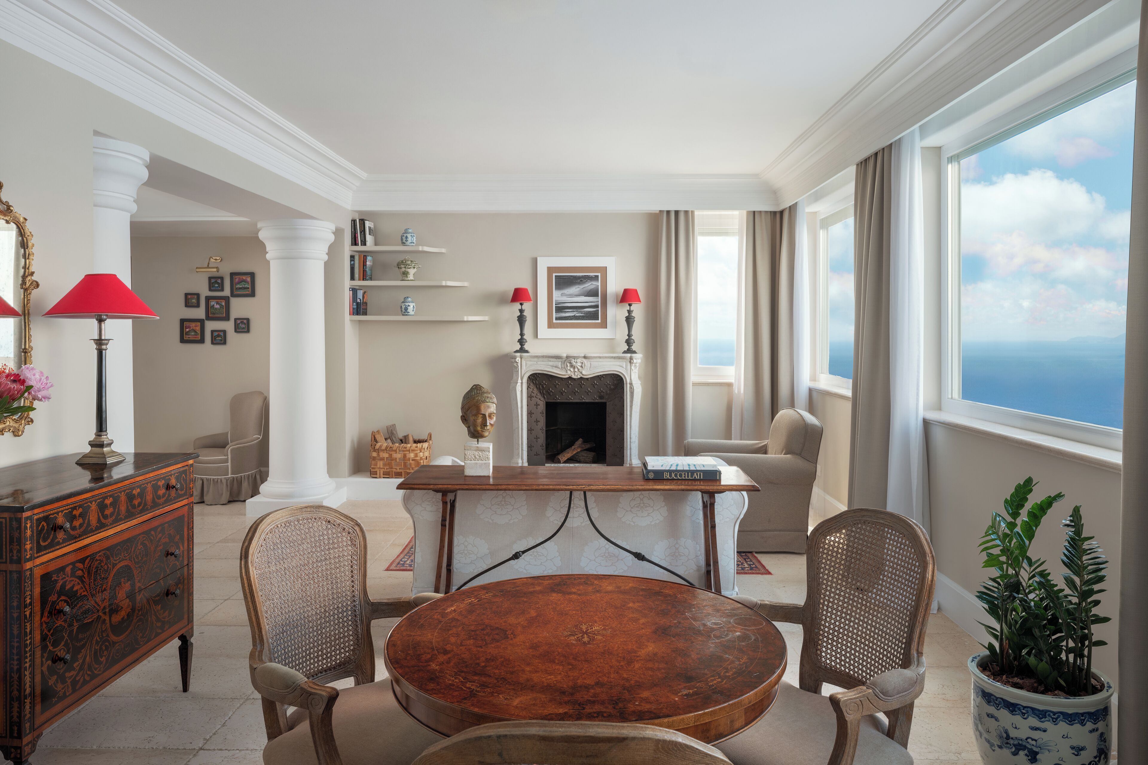 Photo - Caesar Augustus Hotel