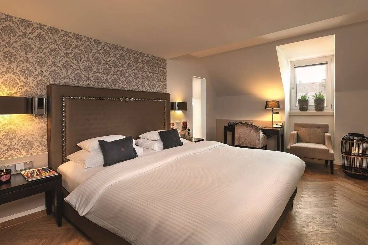 Premium bedding, minibar, in-room safe, individually decorated