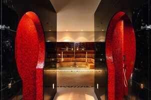 桑拿、湿蒸房、身体护理、芳香疗法、热石按摩、深层组织按摩