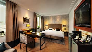 Executive Room, Multiple Beds | Premium bedding, minibar, in-room safe, individually decorated