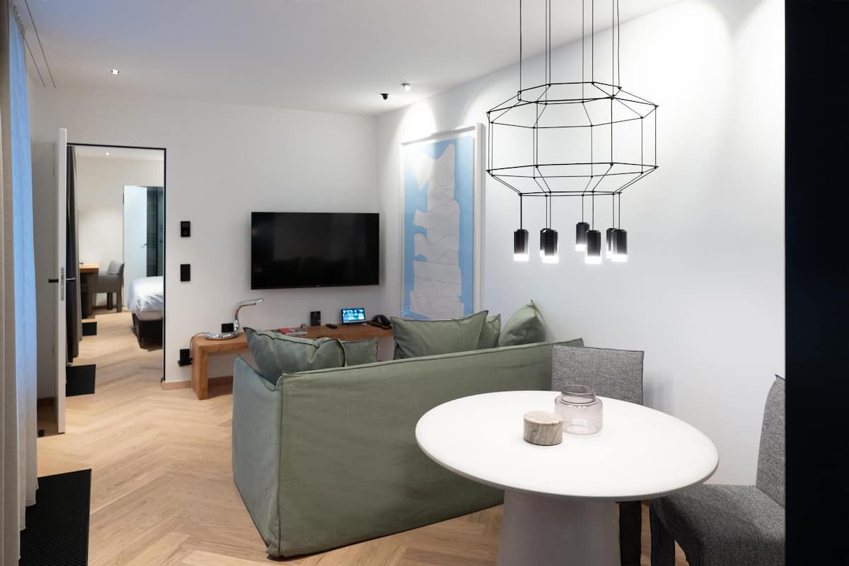 Schaezler Suite 1 | Ropa de cama de alta calidad y minibar