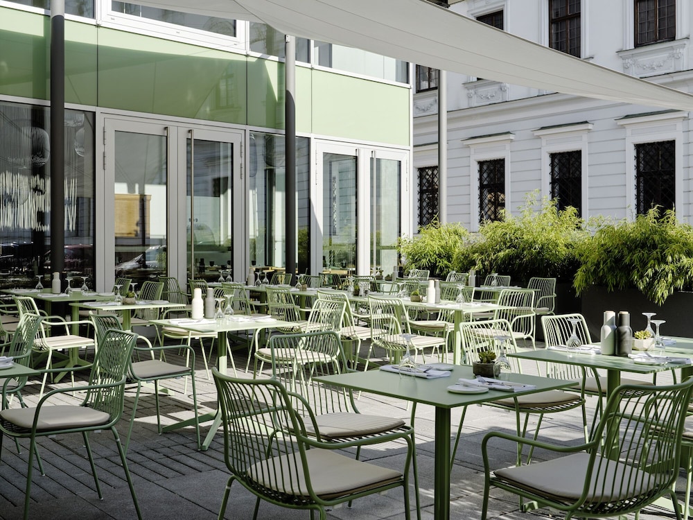 Hotel Maximilian's by null