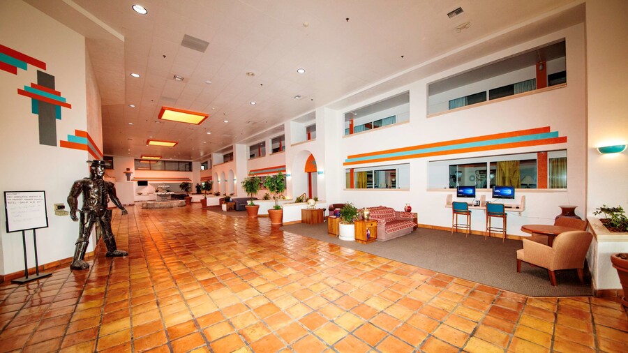 Howard Johnson by Wyndham Gallup