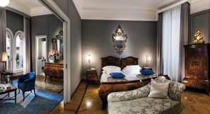 Superior Suite | Premium bedding, down duvets, minibar, in-room safe - Grand Hotel et de Milan (Milan)