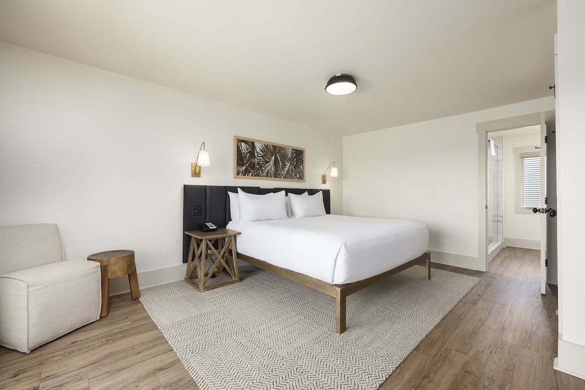 1 bedroom, premium bedding, in-room safe, iron/ironing board