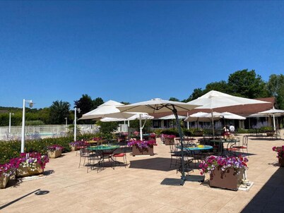 Mercure Auxerre Autoroute du Soleil