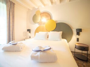 In-room safe, individually furnished, desk, blackout curtains