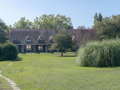 Mercure Auxerre Autoroute du Soleil