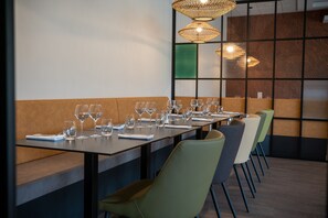 Lunch, dinner served; French cuisine, al fresco dining 