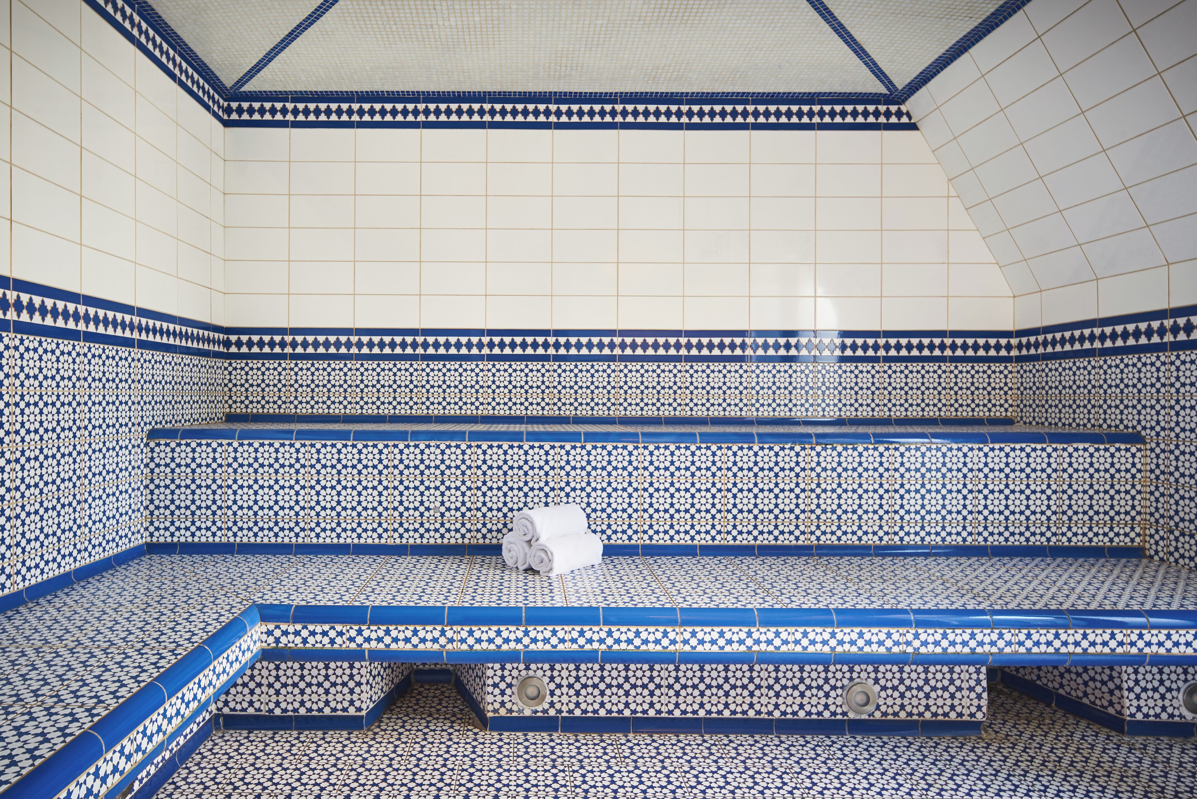 couples treatment room(s), massages