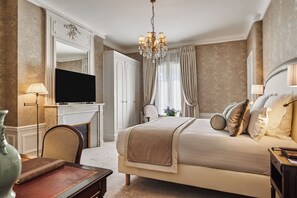 Ropa de cama de alta calidad, cubrecamas y colchones con pillow-top 