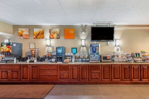 Free daily continental breakfast - Comfort Inn West Hazleton (Hazleton)