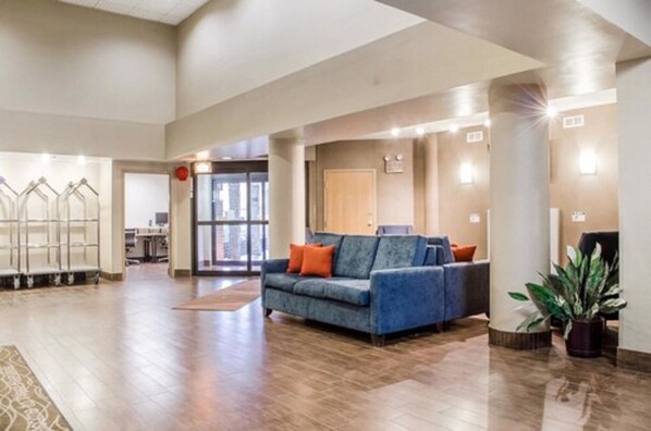 Lobby - Comfort Inn West Hazleton (Hazleton)