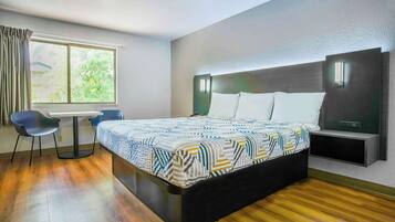 Free WiFi, bed sheets