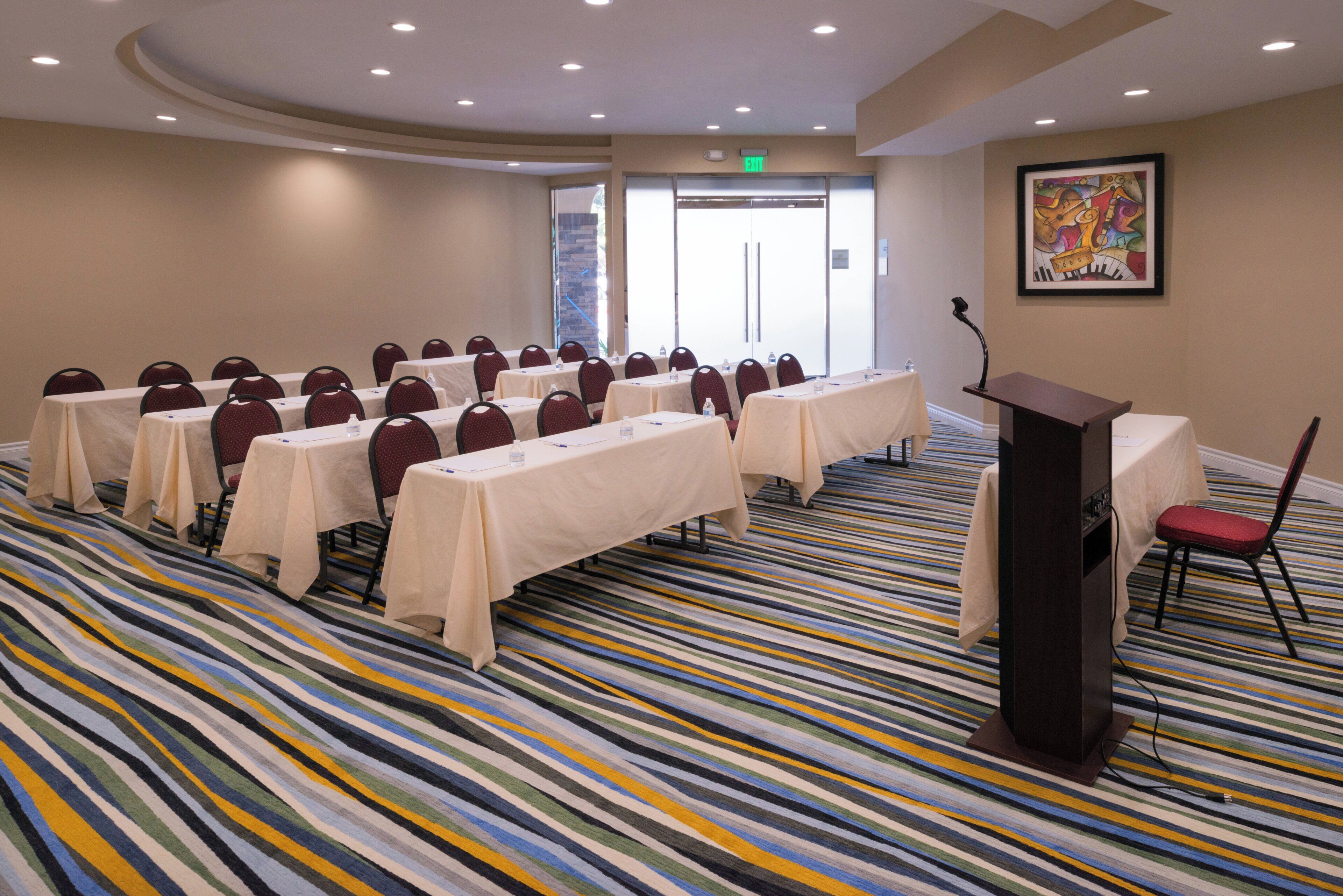 Foto - Holiday Inn Express & Suites Pasadena - Los Angeles by IHG