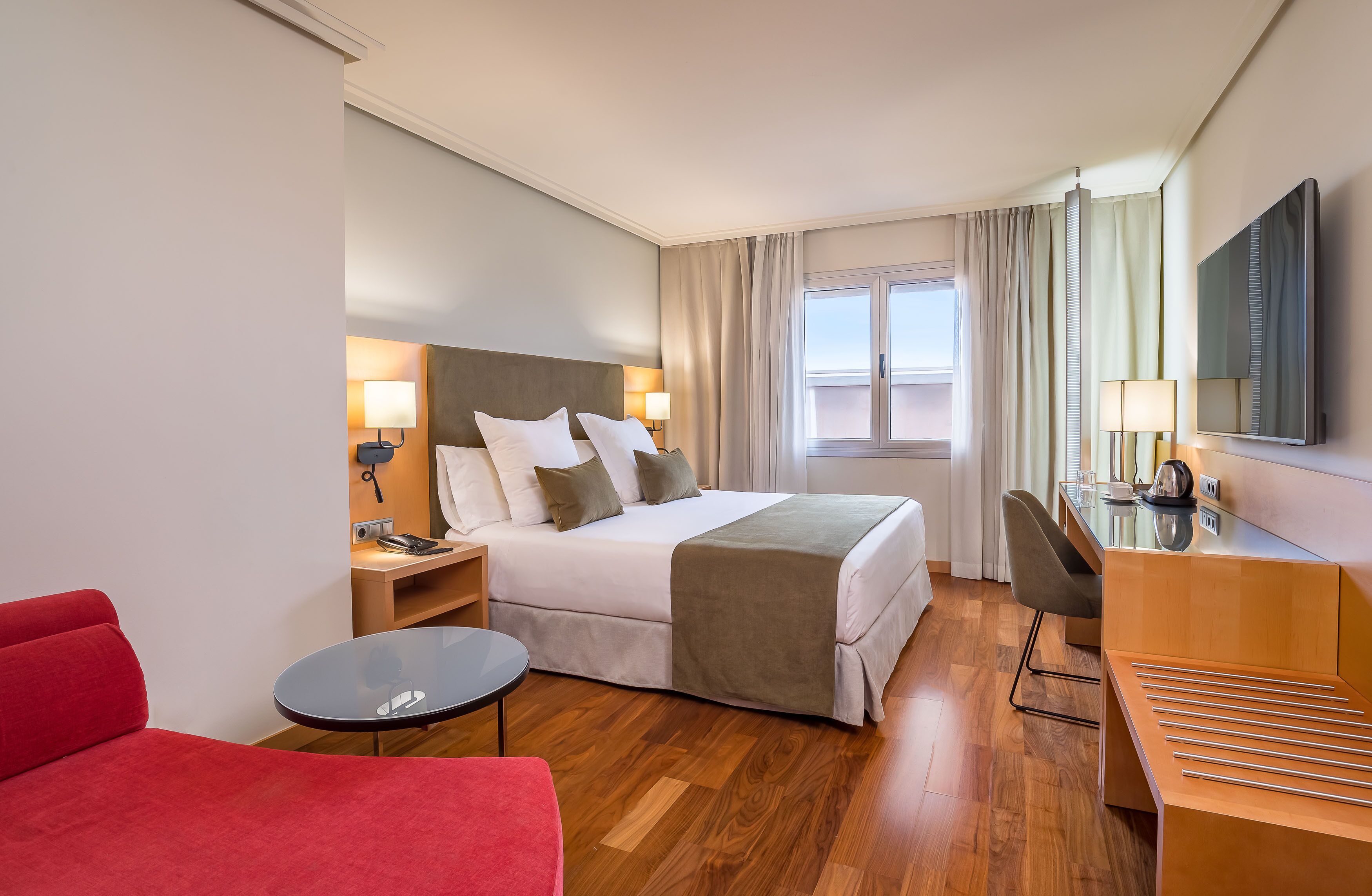 deluxe room | 1 bedroom, premium bedding, memory-foam beds, minibar