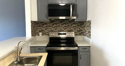 Ramada by Wyndham Los Angeles/Koreatown West