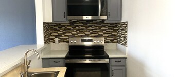 Ramada by Wyndham Los Angeles/Koreatown West