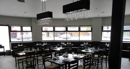 Ramada by Wyndham Los Angeles/Koreatown West