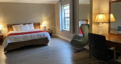 Ramada by Wyndham Los Angeles/Koreatown West