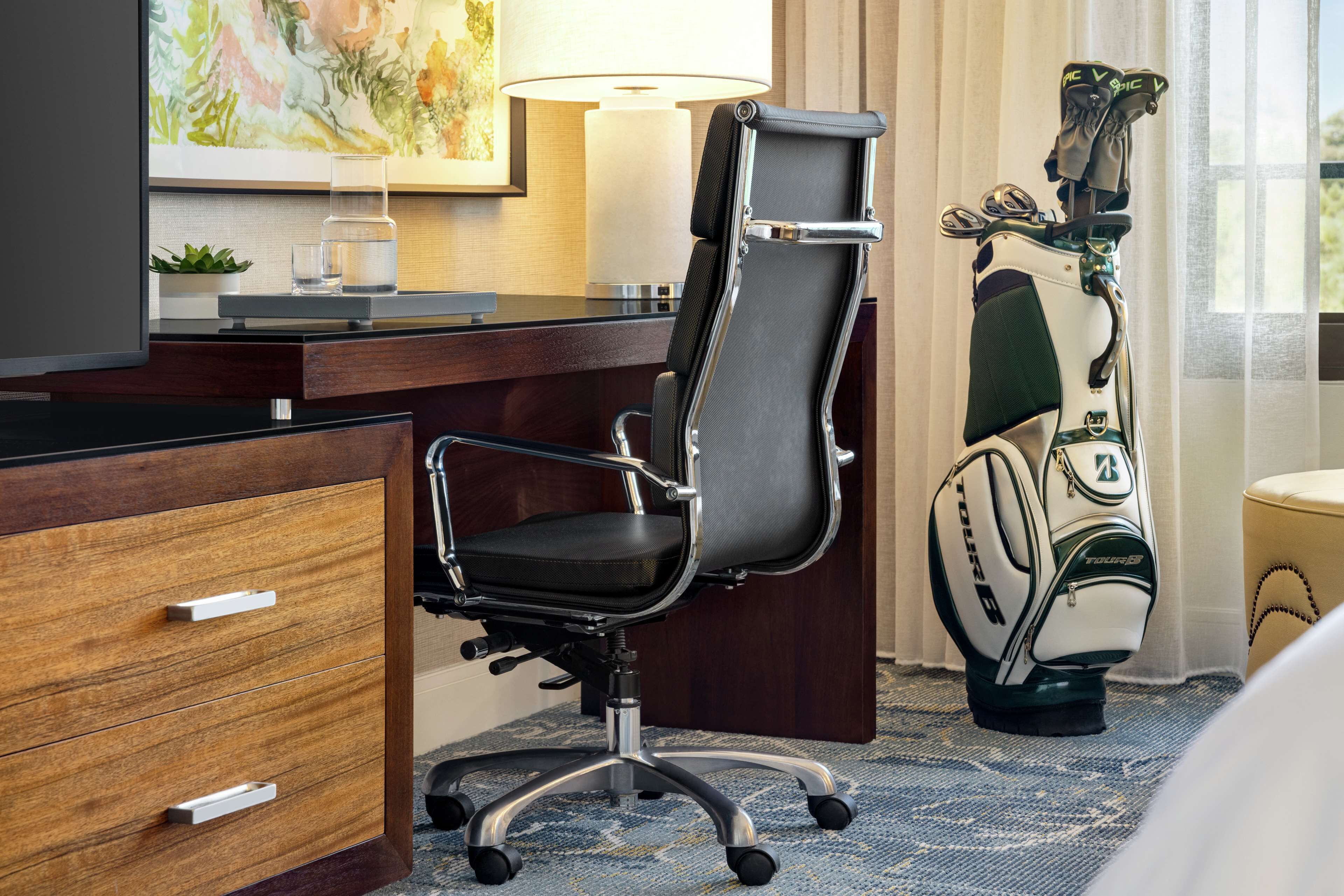 premium bedding, in-room safe, desk, laptop workspace