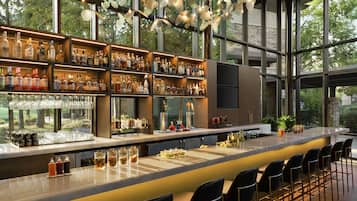 3 bars/lounges, poolside bar