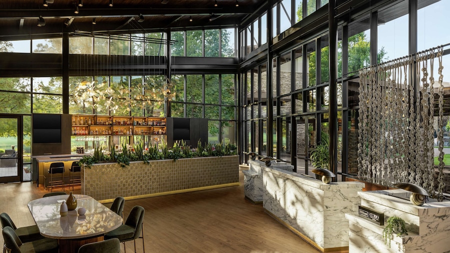 The Woodlands Resort, Curio Collection by Hilton