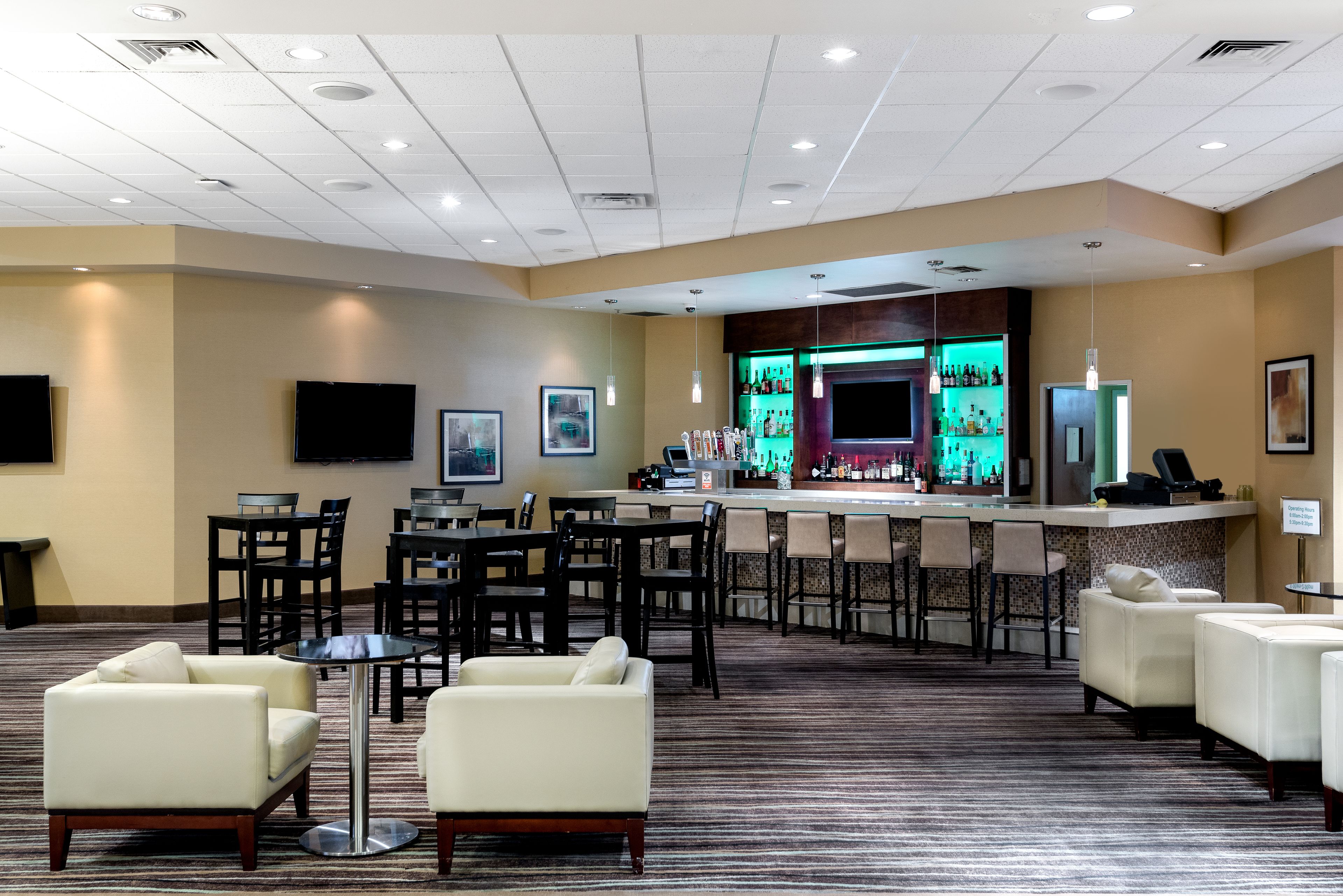 serves dinner and happy hour