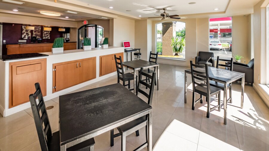 Red Roof Inn Orlando South - Florida Mall