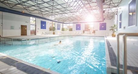 Indoor pool. Hotel Killarney