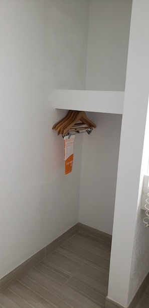 Room, 2 Double Beds, Accessible, Non Smoking | Bathroom - Quality Inn Mt. Vernon (Alexandria)