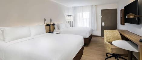 客房, 2 張加大雙人床, 非吸煙房 | 客房內保險箱、書桌、筆電工作空間、熨斗/熨衣板