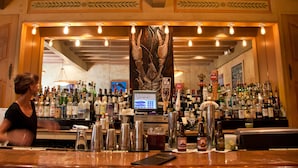 酒吧（店内）