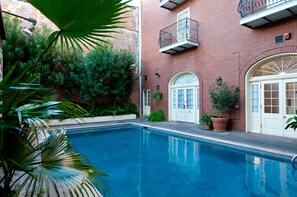 Outdoor pool, sun loungers