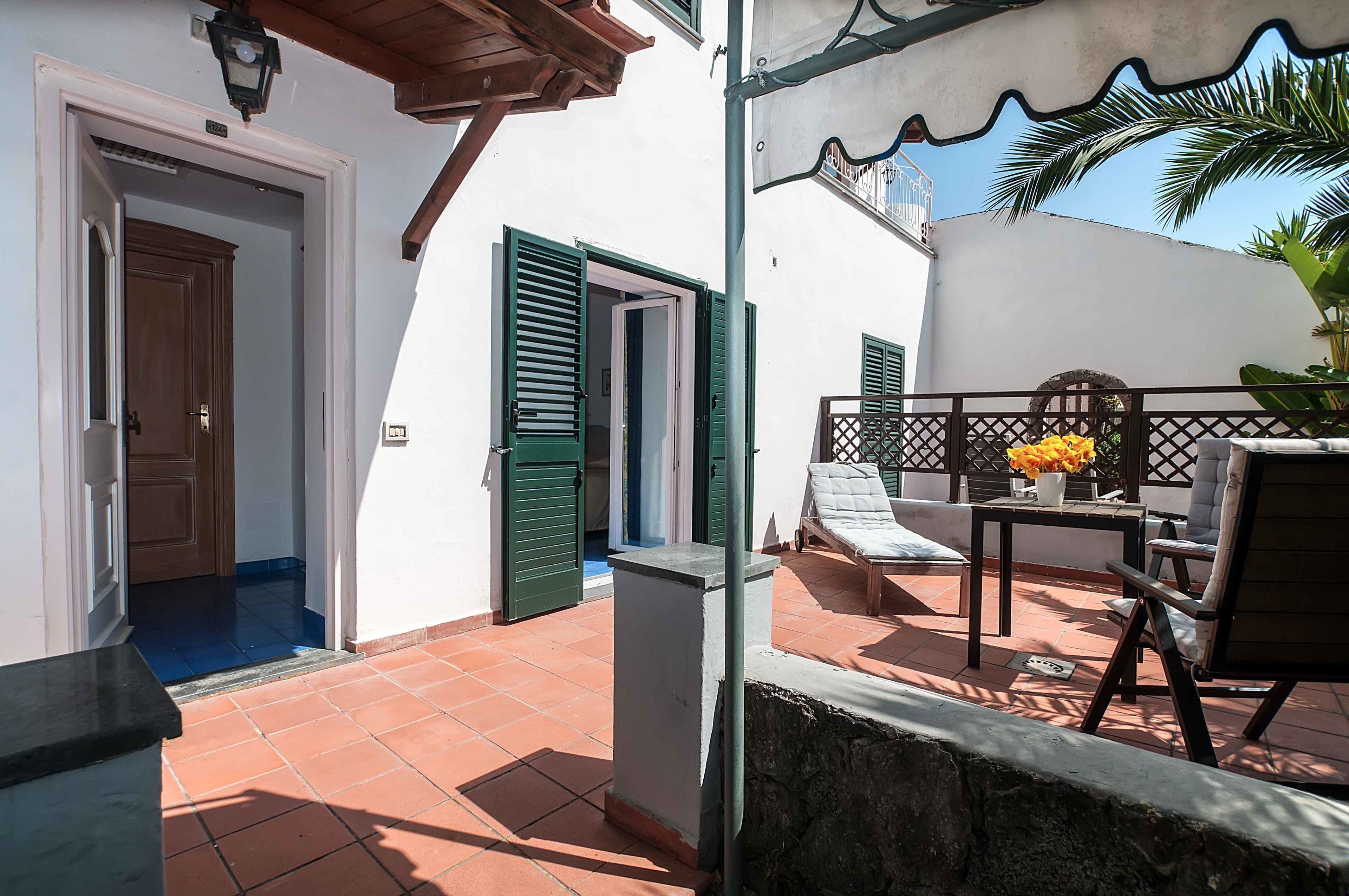 superior double room, park view | terrace/patio