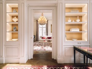 Wiener Philharmoniker Suite | Hypo-allergenic bedding, down comforters, free minibar items - Hotel Sacher Wien (Vienna)