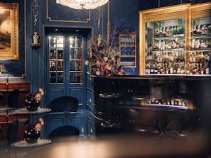 Bar (on property) - Hotel Sacher Wien (Vienna)