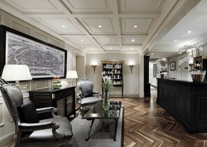 Couples treatment rooms, sauna, steam room, body treatments